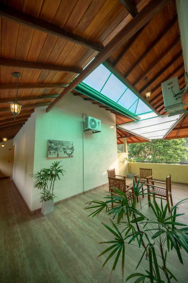 Melheim Kandy Villas Buitenkant foto