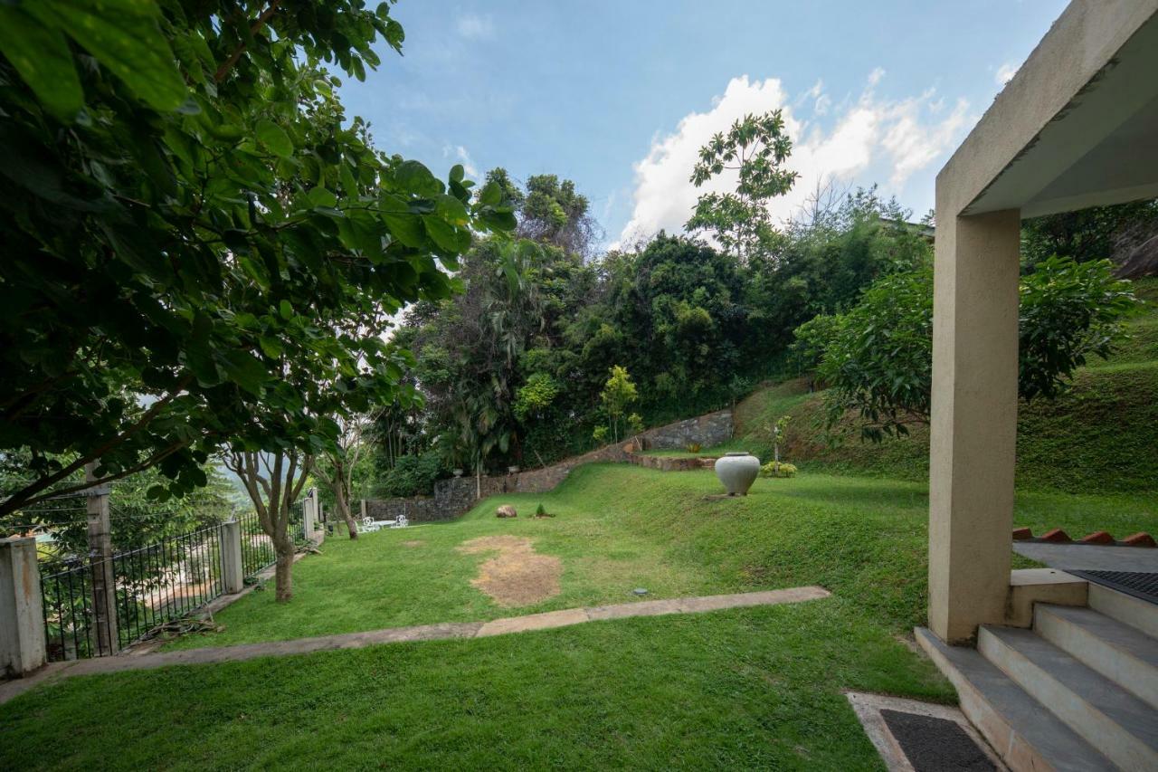 Melheim Kandy Villas Buitenkant foto