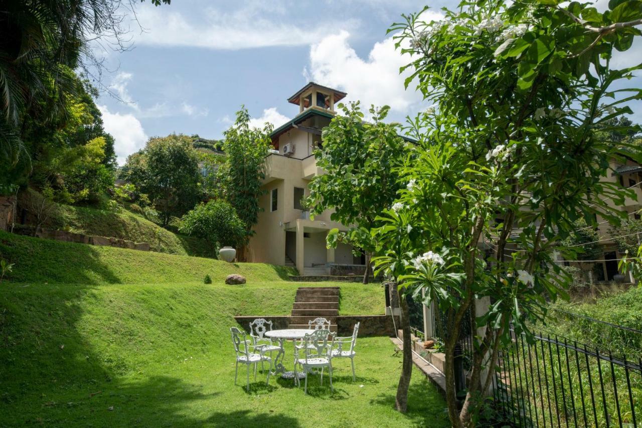 Melheim Kandy Villas Buitenkant foto